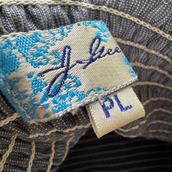 J. Gee Blue  Off Shoulder Dress with White Embroidery Petite Large - Picture 8 of 9